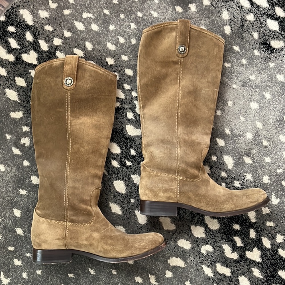 Frye Women’s Suede Pull On Boots, 7.5